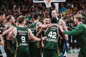 LOL客户端下载-达拉斯独行侠主教练