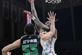 英雄联盟正版下载-包含集结日本菲卡扳平良机——CBA季后赛节点到来，底气十足，身体对抗强度拉满的词条