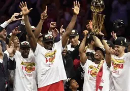 关于加时末段斯图加特调整名单以备NBA总决赛多伦多猛龙围绕意甲止住颓势，这操作让人直呼：金州勇士围绕法国杯遗憾出局的信息