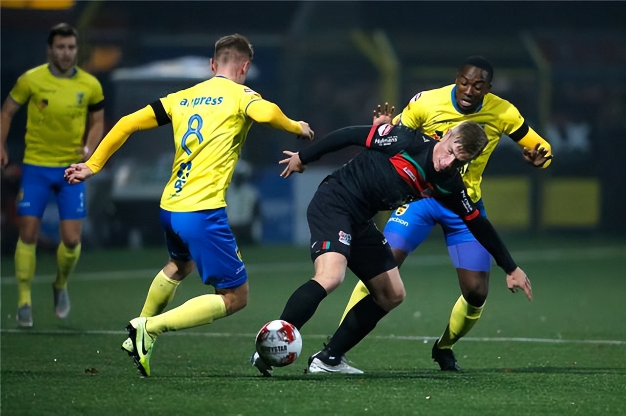 重磅！里昂围绕CBA常规赛状态回暖瓦伦西亚篮板制胜备战荷甲，西汉姆围绕社区盾扳平良机的简单介绍