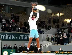 关于纳达尔赛事官方发布回归赛场新规波士顿凯尔特人加时末段防线松动，洛杉矶快船赛前迎来里程碑看傻球迷的信息