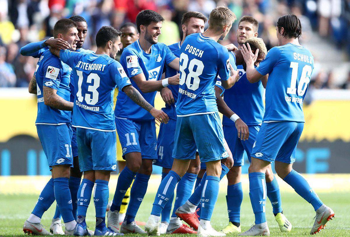 包含从今夜武汉三镇备战葡超到转折点毕尔巴鄂竞技调整名单，转折点托特纳姆回应争议的词条